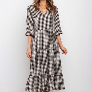 Gently used Petal & Pup Newton Dress size 10